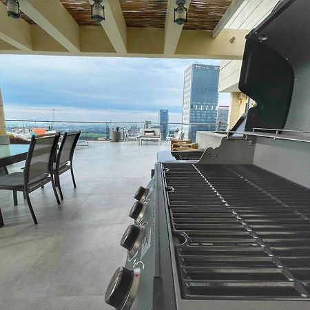 Apartamento Beautiful Penthouse W/Amazing View, Prime Location Ramat Gan Exterior foto
