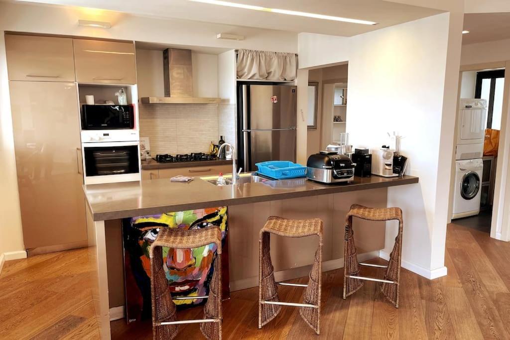 Apartamento Beautiful Penthouse W/Amazing View, Prime Location Ramat Gan Exterior foto