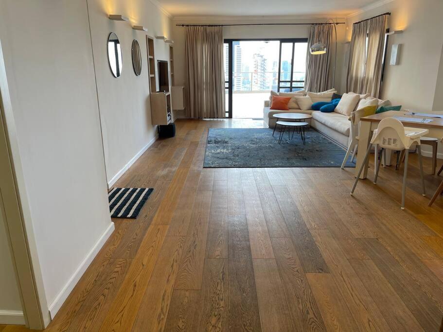 Apartamento Beautiful Penthouse W/Amazing View, Prime Location Ramat Gan Exterior foto