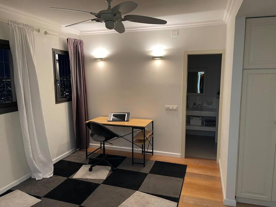 Apartamento Beautiful Penthouse W/Amazing View, Prime Location Ramat Gan Exterior foto