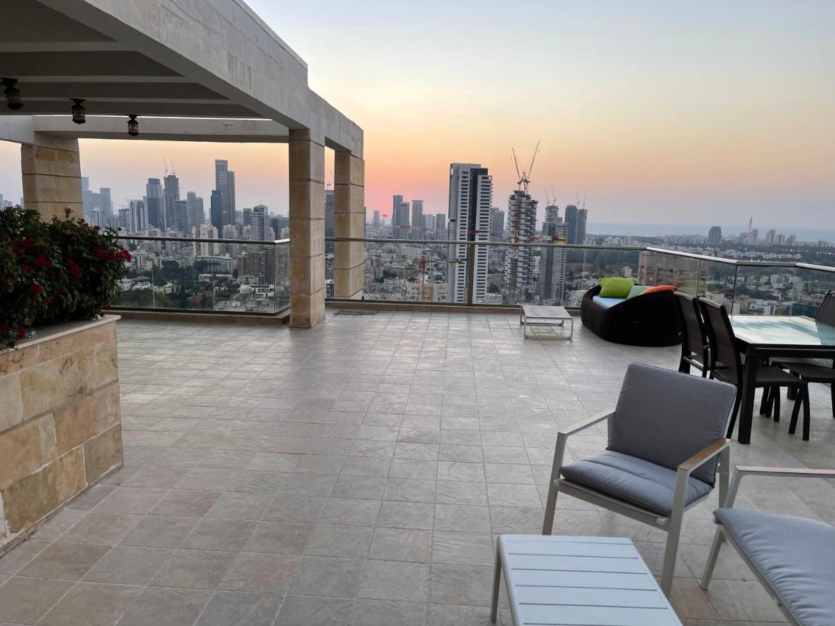 Apartamento Beautiful Penthouse W/Amazing View, Prime Location Ramat Gan Exterior foto