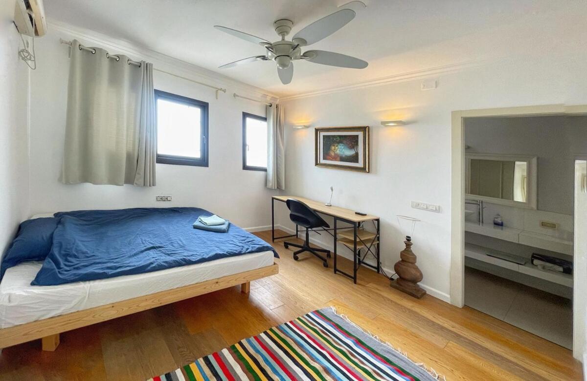 Apartamento Beautiful Penthouse W/Amazing View, Prime Location Ramat Gan Exterior foto